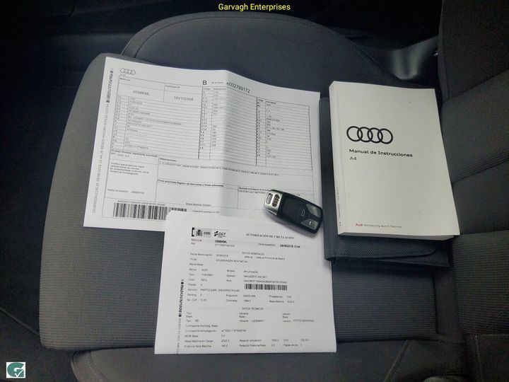 Photo 2 VIN: WAUZZZF47JN015611 - AUDI A4 