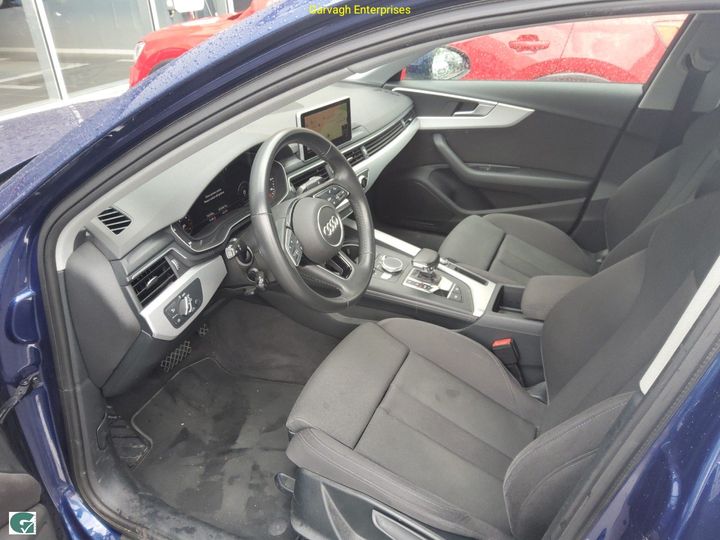 Photo 27 VIN: WAUZZZF47JN015611 - AUDI A4 