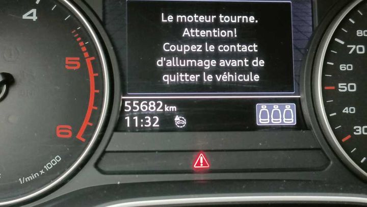 Photo 6 VIN: WAUZZZF48HA116111 - AUDI A4 AVANT &#3915 