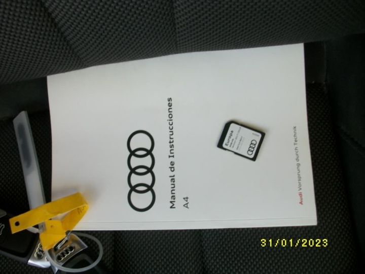 Photo 5 VIN: WAUZZZF48JA077736 - AUDI A4 