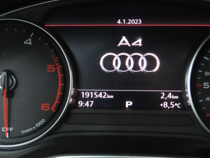 Photo 8 VIN: WAUZZZF48JA103218 - AUDI A4 AVANT 