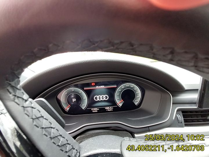 Photo 24 VIN: WAUZZZF48PN003878 - AUDI A4 