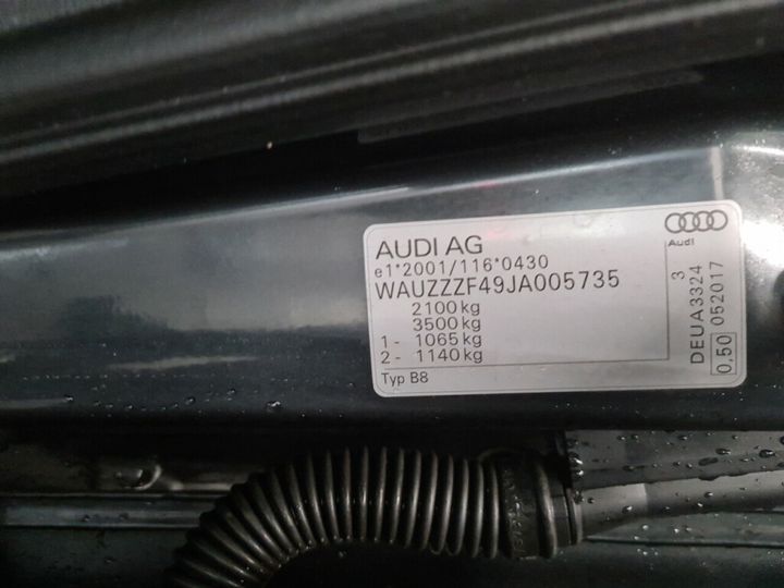 Photo 30 VIN: WAUZZZF49JA005735 - AUDI A4 