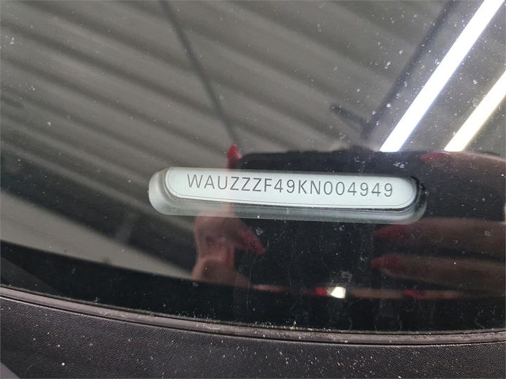 Photo 8 VIN: WAUZZZF49KN004949 - AUDI A4 