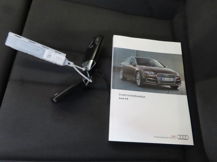 Photo 10 VIN: WAUZZZF4XGA021922 - AUDI A4 LIMOUSINE 