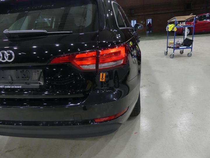 Photo 31 VIN: WAUZZZF4XHA120290 - AUDI A4 AVANT 