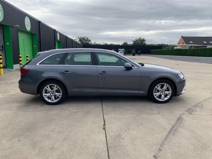 Photo 5 VIN: WAUZZZF4XHA130303 - AUDI A4 AVANT 