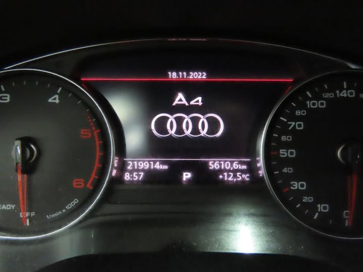 Photo 9 VIN: WAUZZZF4XJA095395 - AUDI A4 AVANT 