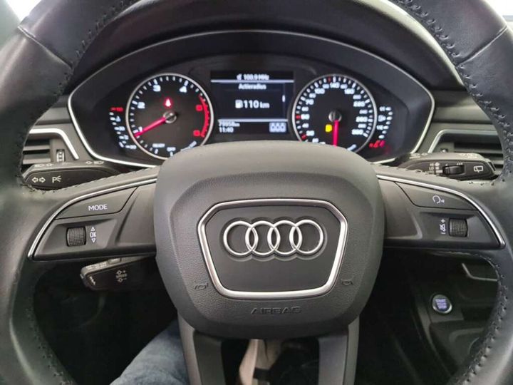 Photo 12 VIN: WAUZZZF4XJA227975 - AUDI A4 