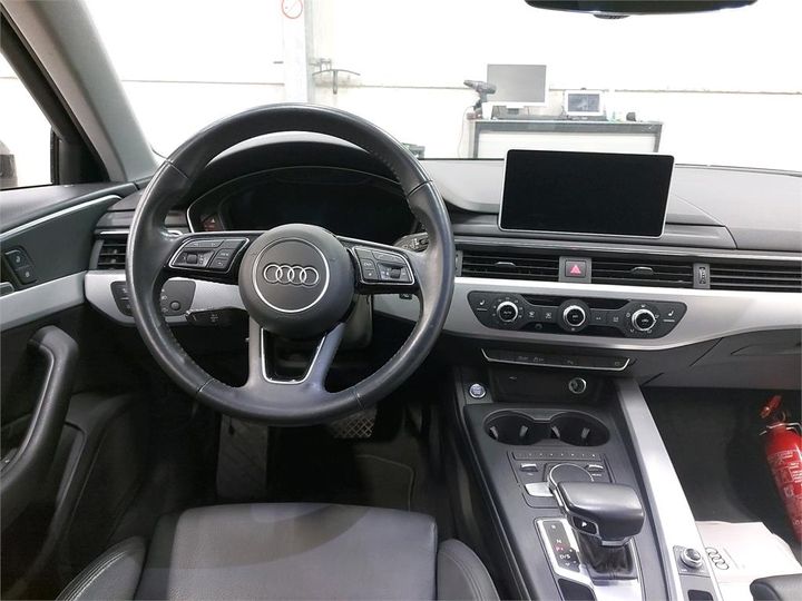 Photo 12 VIN: WAUZZZF4XKA019130 - AUDI A4 