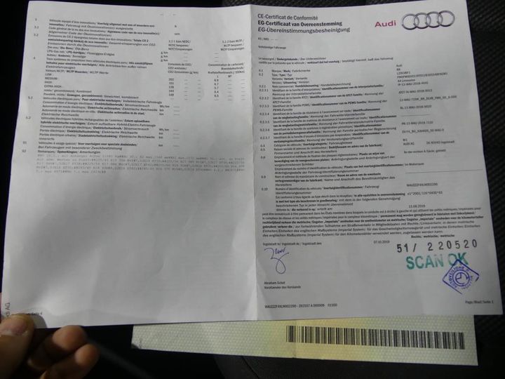 Photo 12 VIN: WAUZZZF4XLN002290 - AUDI A4 