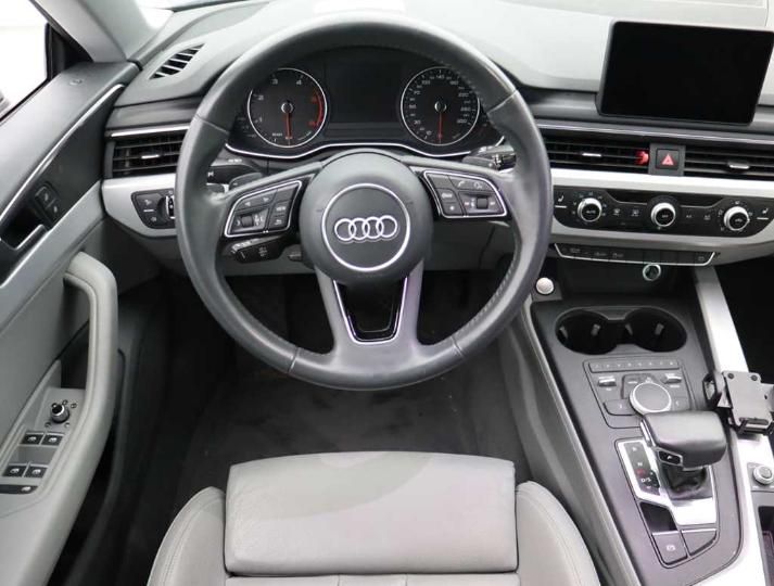 Photo 9 VIN: WAUZZZF50JA028345 - AUDI A5 SPORTBACK 