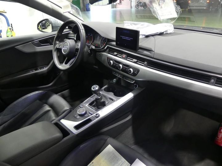 Photo 3 VIN: WAUZZZF52HA041785 - AUDI A5 