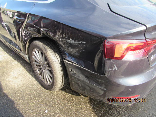 Photo 27 VIN: WAUZZZF52JA046815 - AUDI A5 