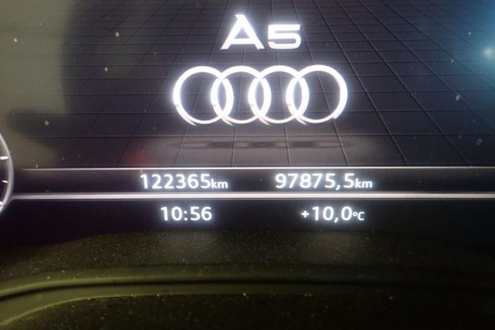 Photo 9 VIN: WAUZZZF52JA075487 - AUDI A5 SPORTBACK 