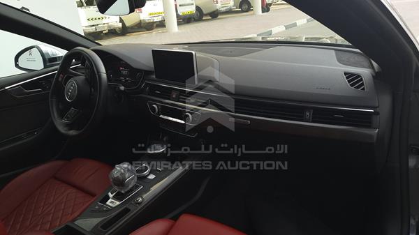 Photo 27 VIN: WAUZZZF53JA078222 - AUDI S5 