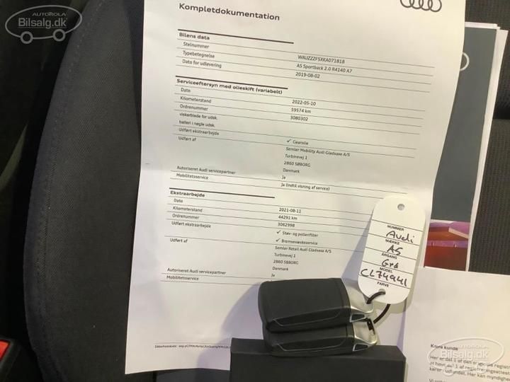 Photo 11 VIN: WAUZZZF5XKA071818 - AUDI A5 SPORTBACK 