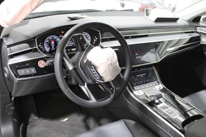 Photo 11 VIN: WAUZZZF81MN025011 - AUDI A8 SALOON 