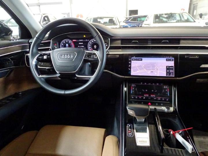 Photo 6 VIN: WAUZZZF83JN005693 - AUDI A8 