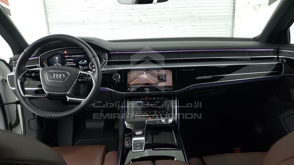 Photo 15 VIN: WAUZZZF85JN013472 - AUDI A8 