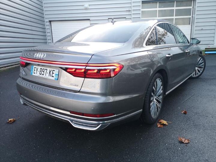 Photo 8 VIN: WAUZZZF86JN006871 - AUDI A8 