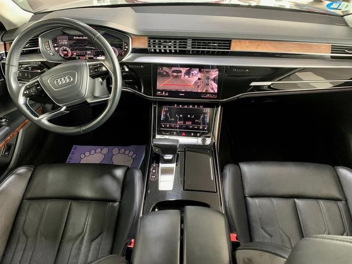 Photo 6 VIN: WAUZZZF88JN002949 - AUDI A8 CITY CAR 