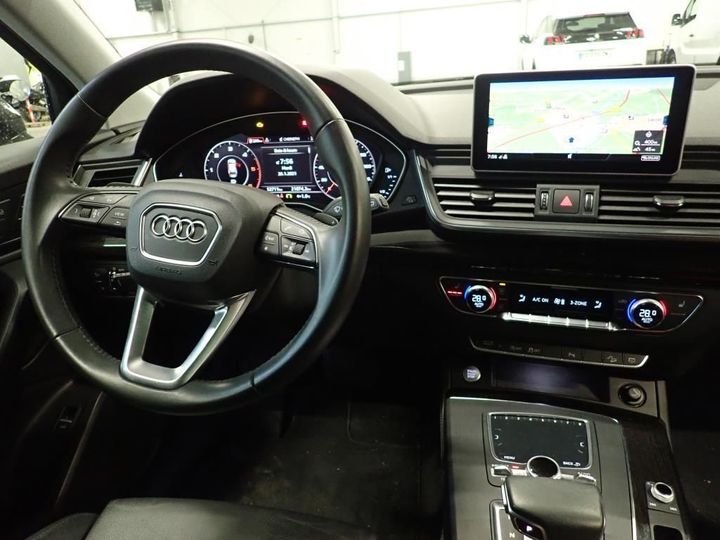 Photo 8 VIN: WAUZZZFY1J2061634 - AUDI Q5 