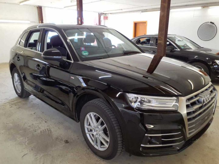 Photo 1 VIN: WAUZZZFY2L2106616 - AUDI Q5 2.0 TFSI E 