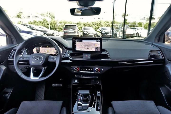 Photo 10 VIN: WAUZZZFY4M2103945 - AUDI Q5 