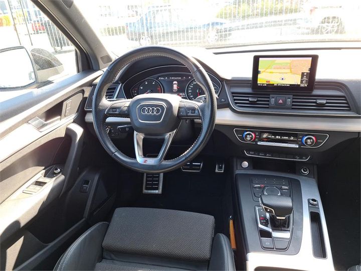 Photo 6 VIN: WAUZZZFY6H2051451 - AUDI Q5 