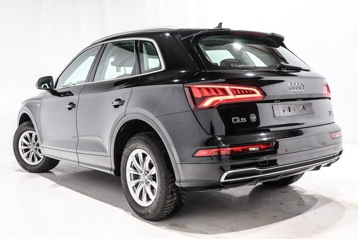 Photo 4 VIN: WAUZZZFY7J2067230 - AUDI Q5 TDI QUATTRO SUV 