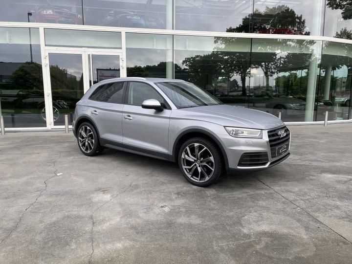 Photo 1 VIN: WAUZZZFY8H2030729 - AUDI Q5 150PK SPORT SUV 