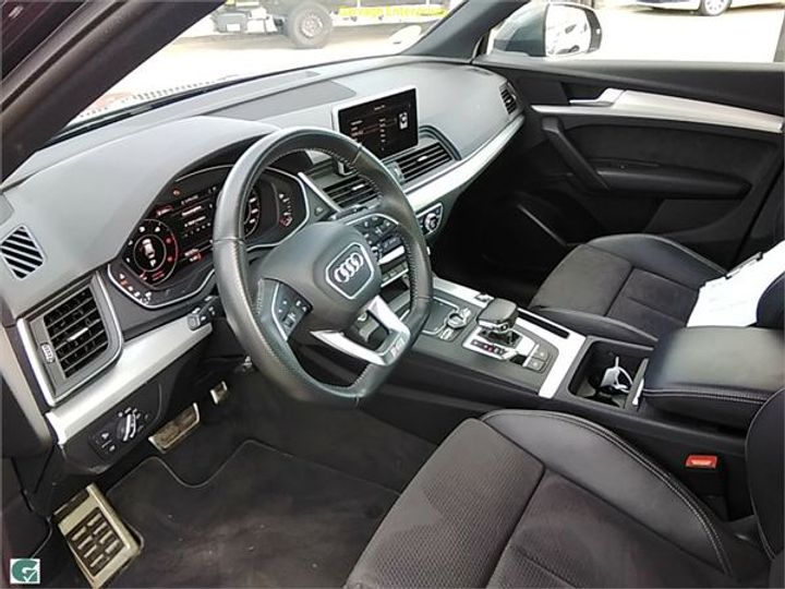 Photo 18 VIN: WAUZZZFY8J2128388 - AUDI Q5 