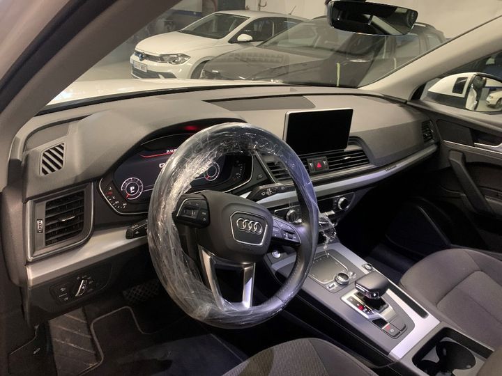 Photo 27 VIN: WAUZZZFYXK2066011 - AUDI Q5 