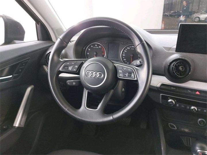 Photo 3 VIN: WAUZZZGA1JA031900 - AUDI Q2 