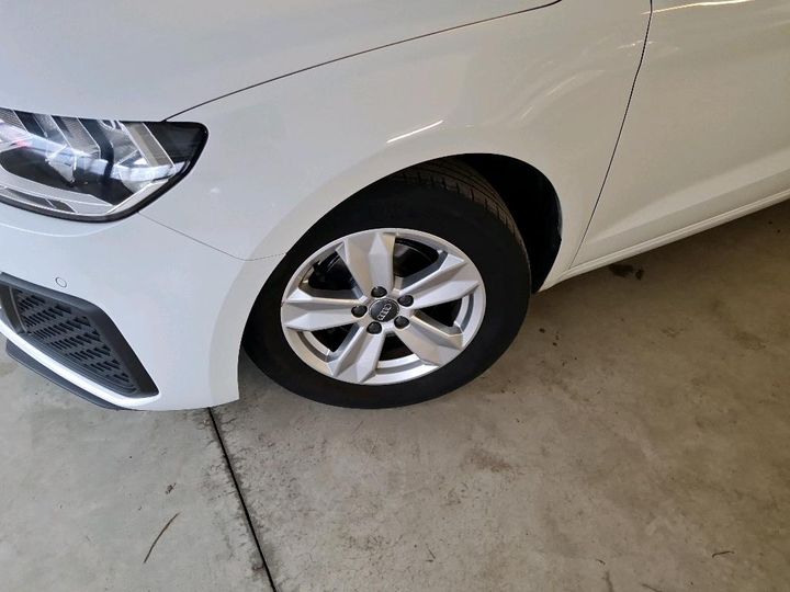 Photo 24 VIN: WAUZZZGB1LR038696 - AUDI A1 