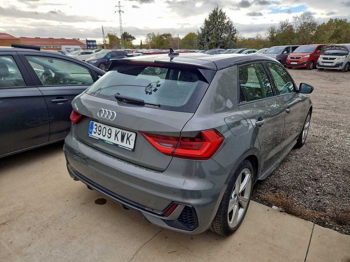 Photo 3 VIN: WAUZZZGB3KR037497 - AUDI A1 