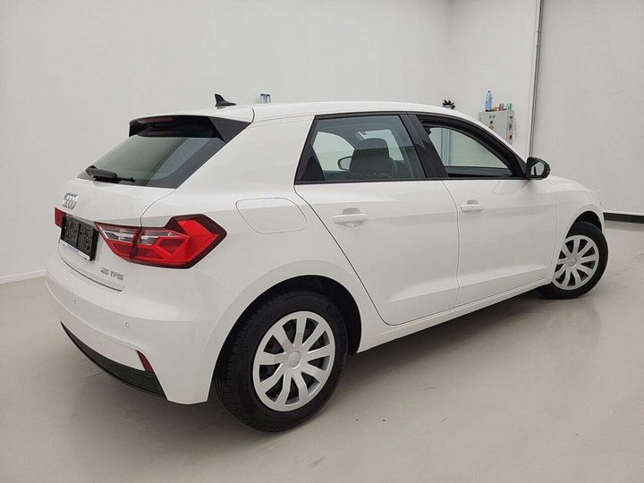 Photo 1 VIN: WAUZZZGB3KR065722 - AUDI A1 