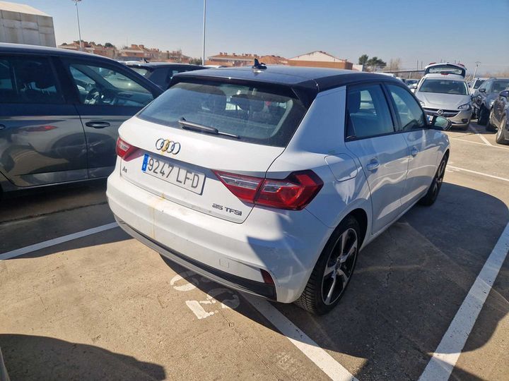 Photo 3 VIN: WAUZZZGB3LR034438 - AUDI A1 