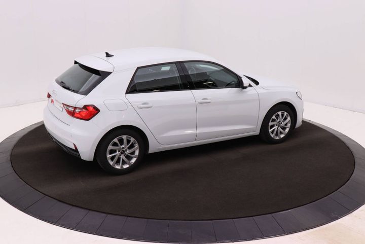 Photo 9 VIN: WAUZZZGB5NR027932 - AUDI A1 