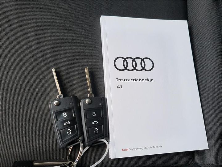 Photo 14 VIN: WAUZZZGB8KR044610 - AUDI A1 