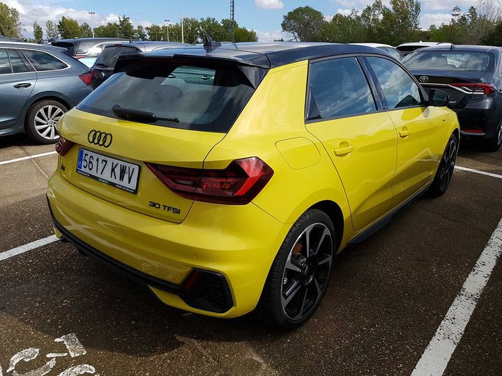 Photo 3 VIN: WAUZZZGBXKR003864 - AUDI A1 