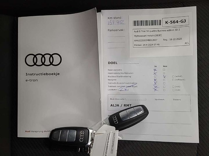 Photo 12 VIN: WAUZZZGE0MB012837 - AUDI E-TRON 