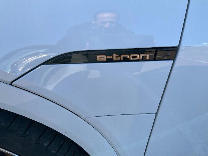 Photo 8 VIN: WAUZZZGE0MB028066 - AUDI E-TRON SPORTBACK 