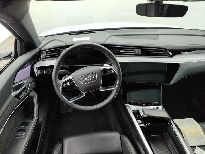 Photo 9 VIN: WAUZZZGE1LB001215 - AUDI E-TRON &#3919 BEV 