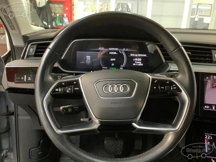 Photo 23 VIN: WAUZZZGE1LB013056 - AUDI E-TRON ESTATE 