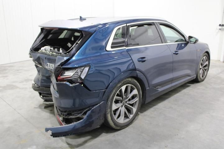 Photo 3 VIN: WAUZZZGE1MB040081 - AUDI E-TRON ESTATE 