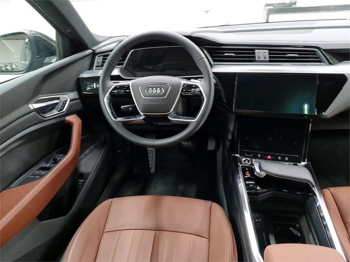 Photo 12 VIN: WAUZZZGE2MB044088 - AUDI E-TRON 