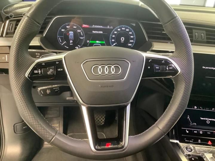 Photo 21 VIN: WAUZZZGE3PB003523 - AUDI E-TRON 