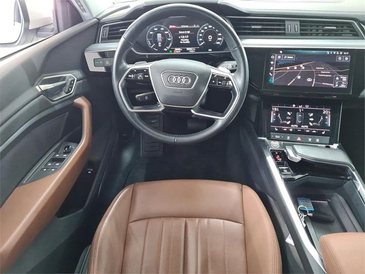 Photo 6 VIN: WAUZZZGE4LB003931 - AUDI E-TRON 